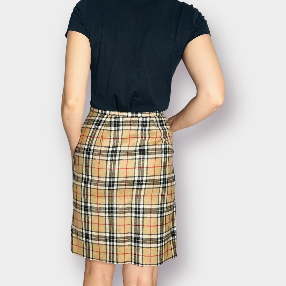 90s Harold's Tan Black Red Plaid Skirt - Picture 5 of 5